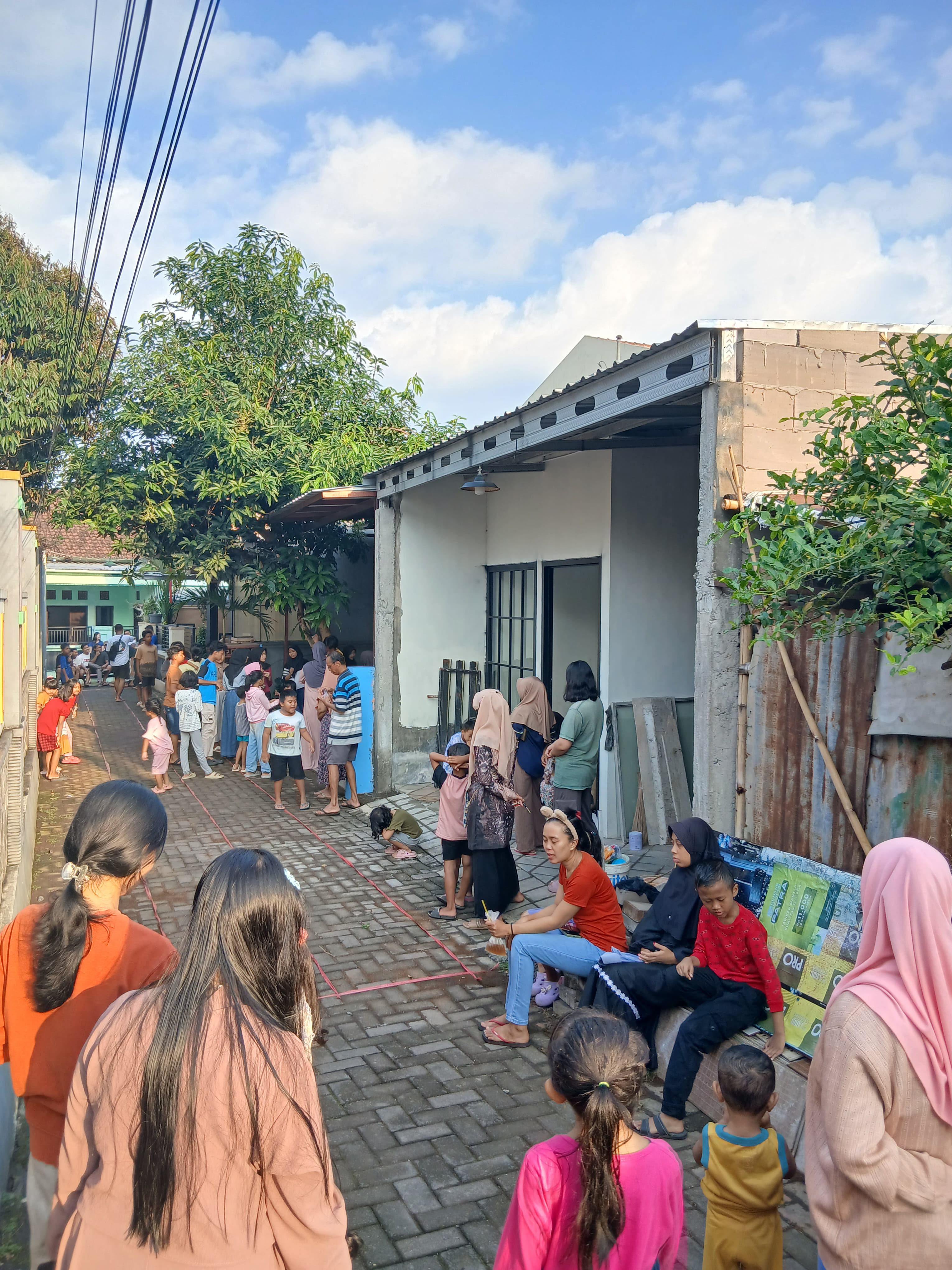 Semarak Lomba Tradisional Meriahkan HUT RI Ke-80 di RT 002 RW 009